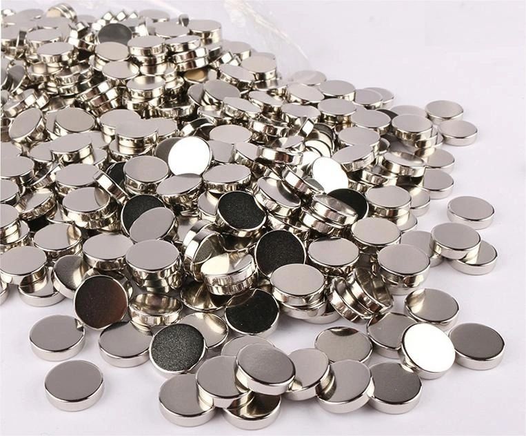 High-strength magnets used in the 435 Fire Solutions hose clip